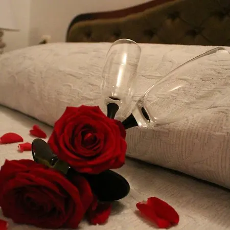 130 متر مربع من 3 غرفة و3 حمام خاص في شقة