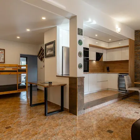 Oz's Oasis With Heated Private Pool Srinjine