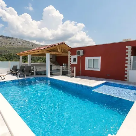 Oz's Oasis With Heated Private Pool Апартаменты