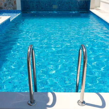 Oz's Oasis With Heated Private Pool *