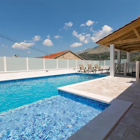 Oz's Oasis With Heated Private Pool Апартаменты Srinjine
